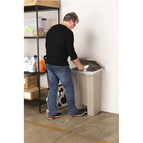 Plastic Step-On Trash Can 23 Gallon [9923] – Office Chairs Unlimited – Free  Shipping!