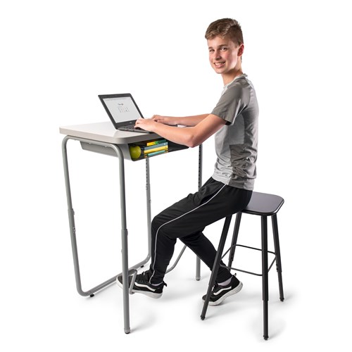 https://www.safcoproducts.com/assets/products/pdp-main-images/59543_1224DE_1205_ModelLaptopSitting.jpg